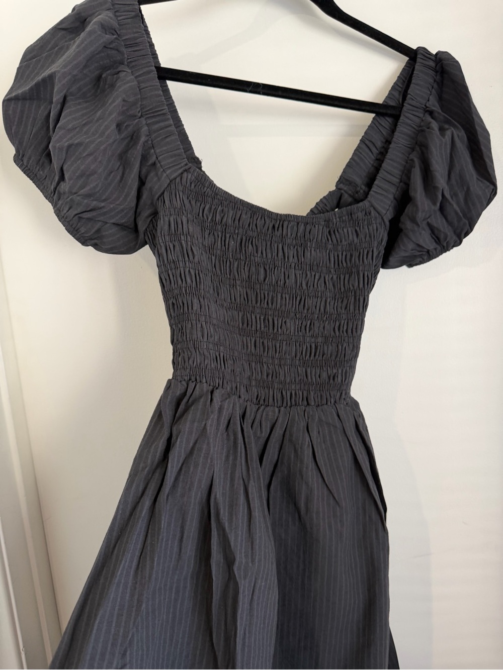 Le Lis Black Smocked Midi Dress with Puff Sleeves - Picture 3 of 8